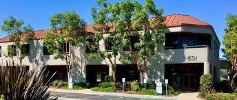 Exterior of the Encinitas clinic building